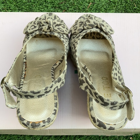 Me Too Shoes Wedges - Picture 13 of 17